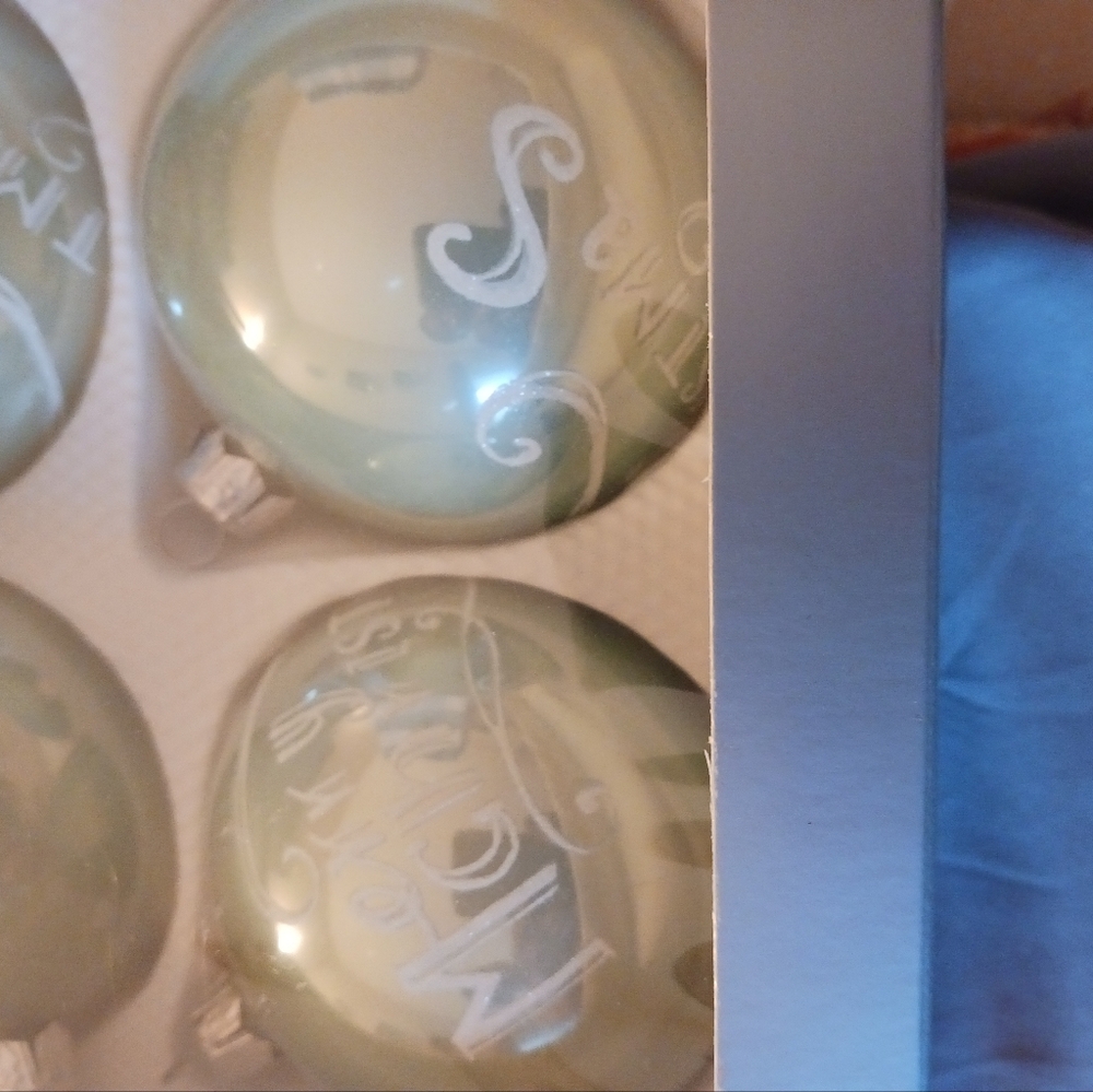 Christmas Balls - Picture 4 of 10
